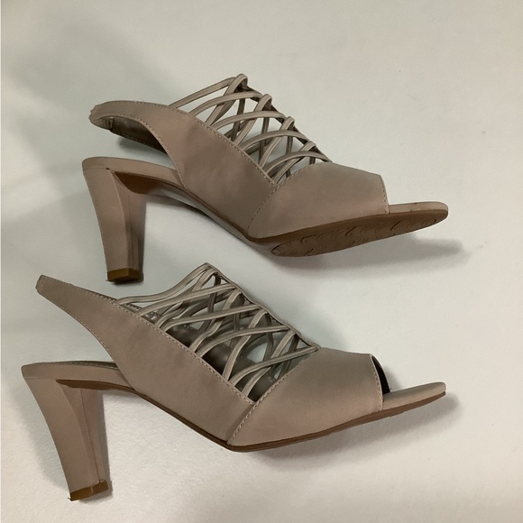 Luca Ferri peep toe sling back heeled sandals - Picture 3 of 10